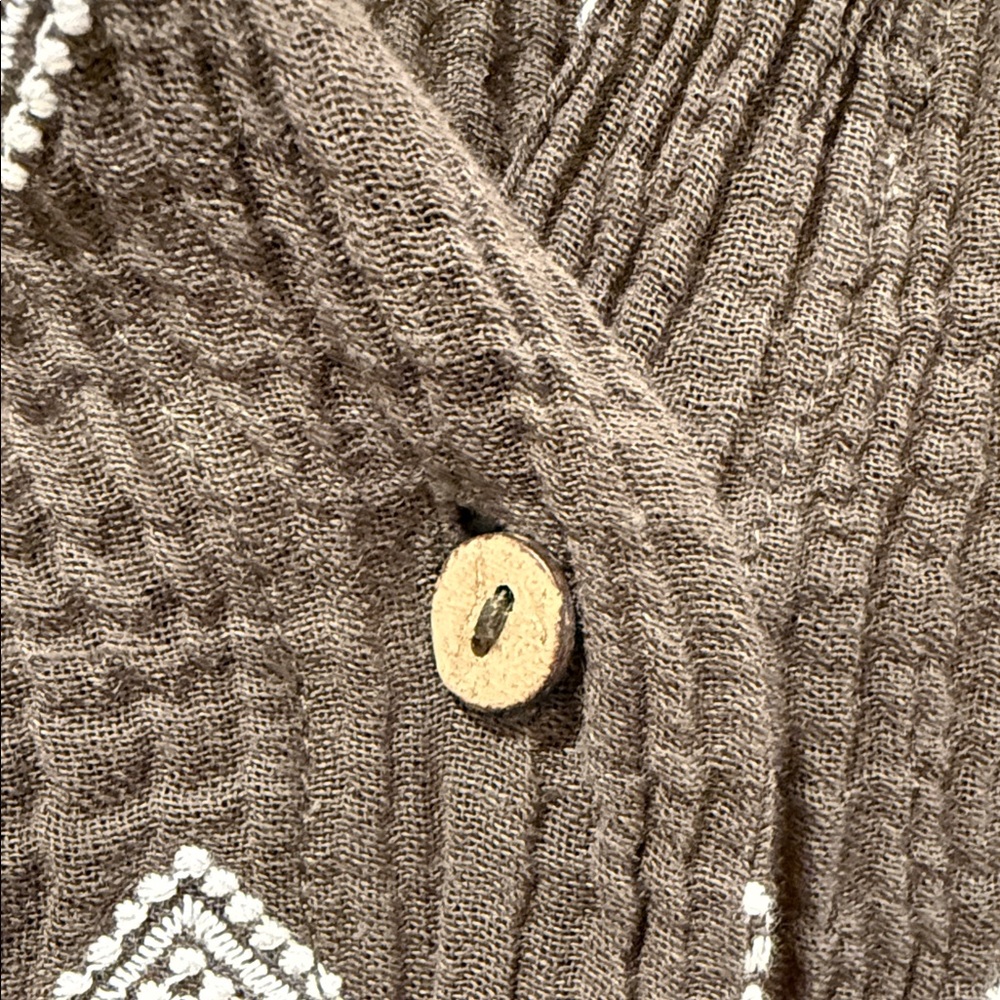 Green Patterned Women's Top - Picture 3 of 4